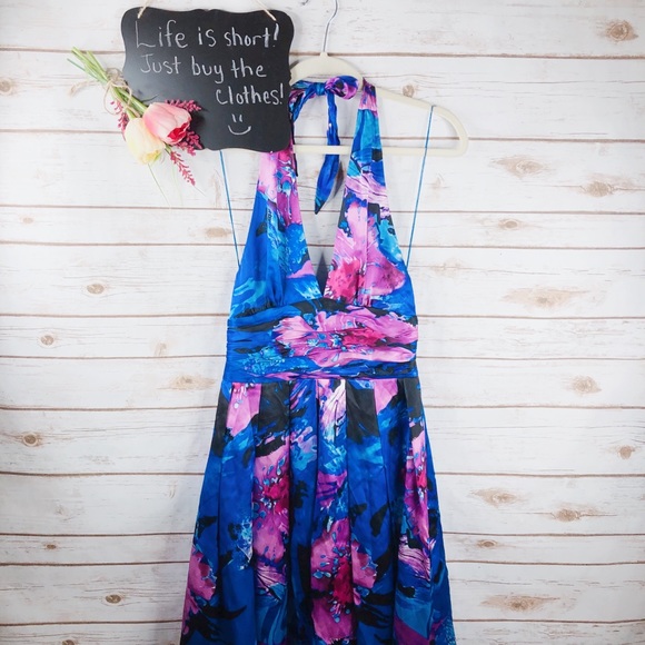 Adrianna Papell Dresses & Skirts - Adrianna Papell floral silk fit flare halter dress